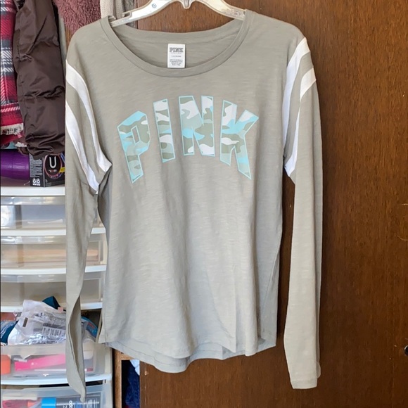 VS Pink Football Camouflage lg sleeved tee - Picture 3 of 4